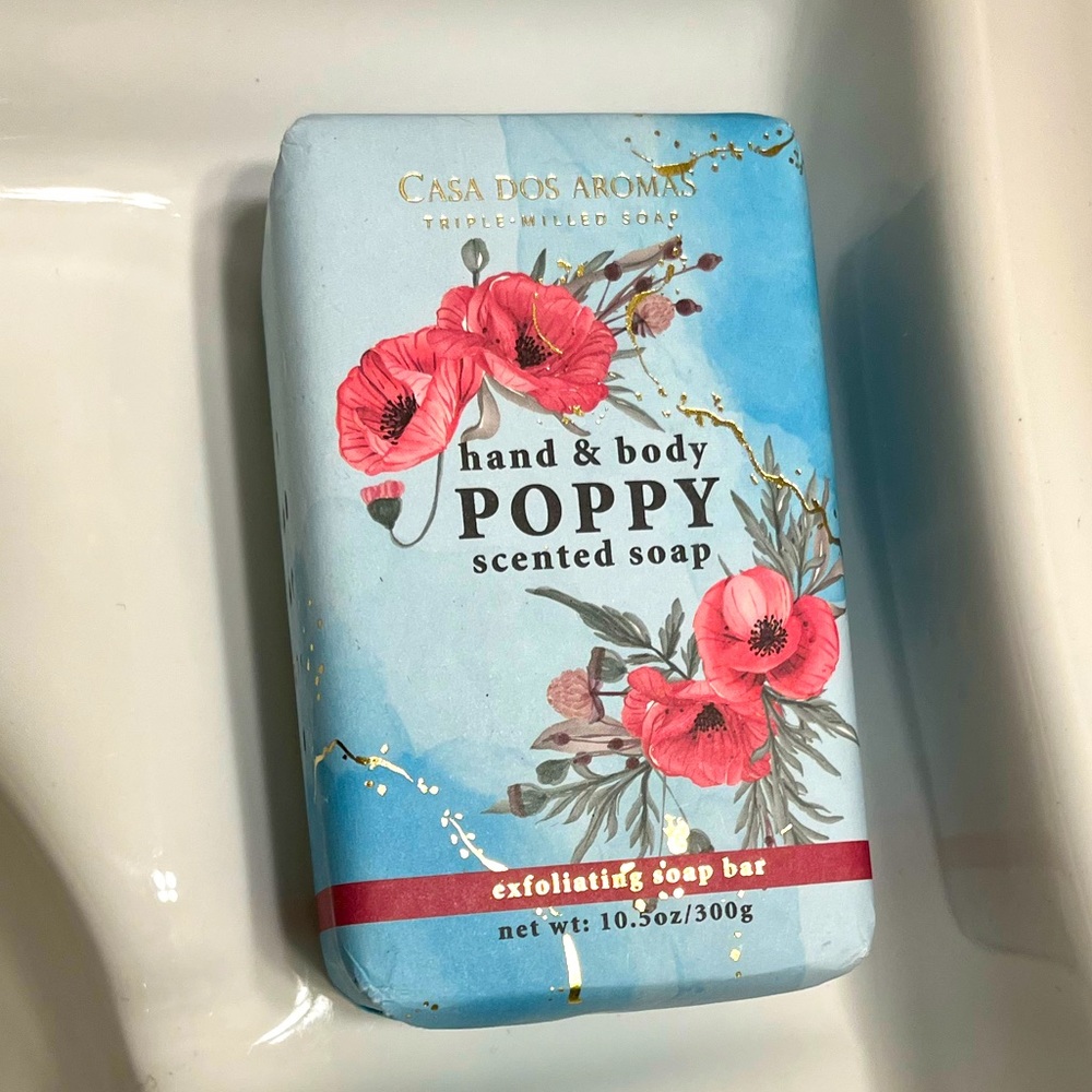 Poppy scented soap 🌺